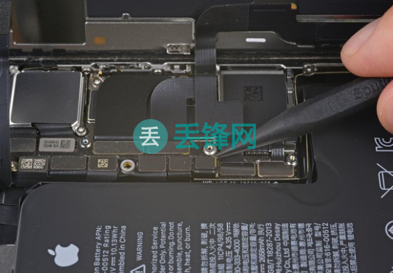 苹果iPhone X手机换扬声器维修教程 