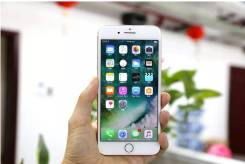 iPhone7 无服务故障，现在还能通过苹果官方免费维修吗？