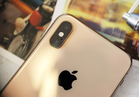 iPhone XS手机摄像头起雾有什么好的处理方法？