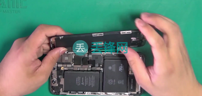 北京iPhone X手机屏幕失灵到哪里修？故障维修方法分享