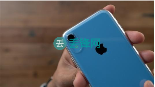 iPhone XR手机进水能不能保修？