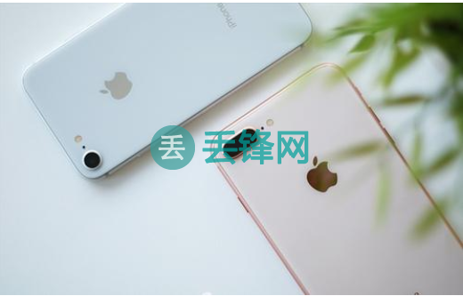 iPhone8 plus打电话听筒有杂音是什么回事？ 