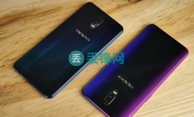 OPPO R17手机无法开机原因： 