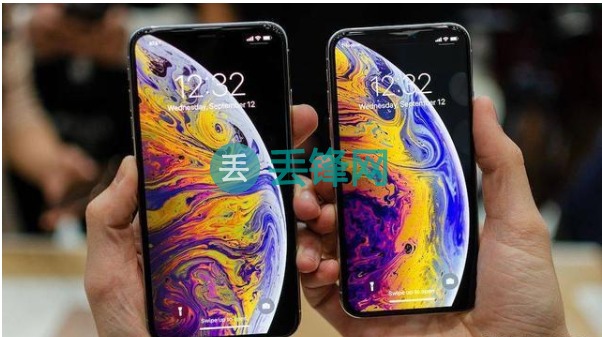 iPhone XS手机摄画面出现花屏怎么回事？ 