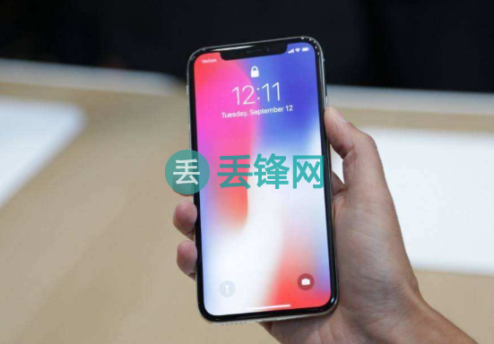 iPhone X手机屏幕碎屏维修费用