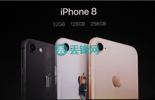 苹果iPhone8手机进水怎么处理？