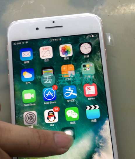 iPhone 7Plus换屏后手机触摸失灵、跳屏故障原因