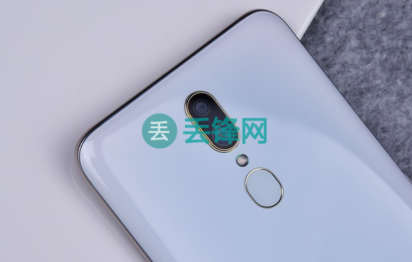 OPPO A9后置摄像头拍照模糊怎么办？