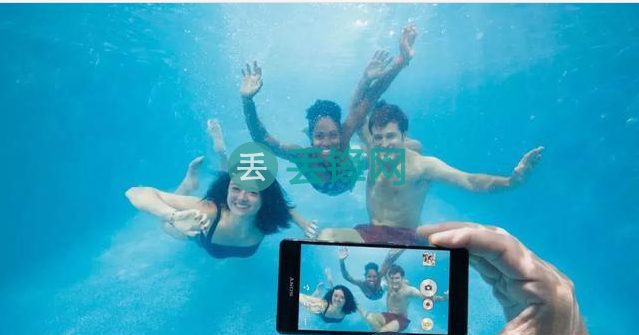 iPhone XR手机进水怎么处理？
