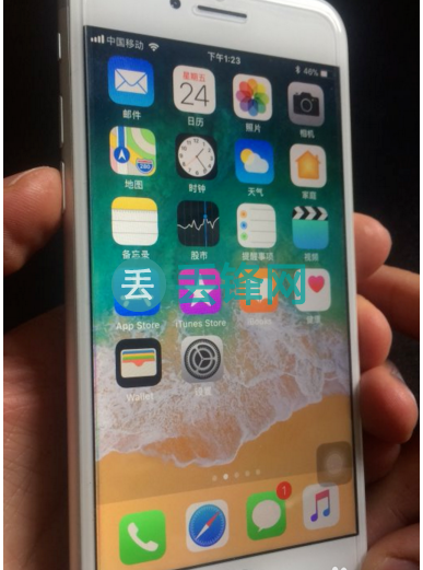 iPhone 8plus手机无法开机解决方法