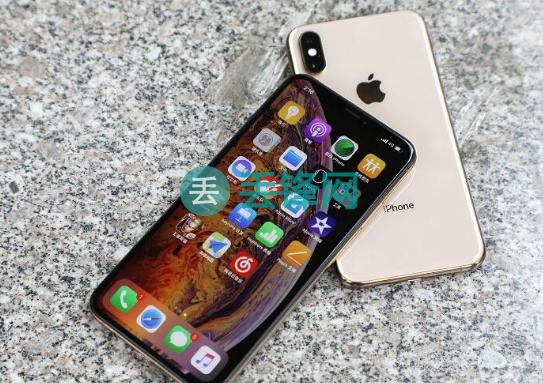 iPhone XS Max手机进水怎么办？