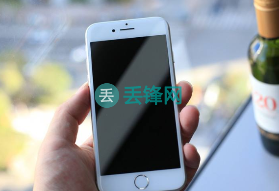 苹果iPhone 7白苹果手机无法开机怎么办？