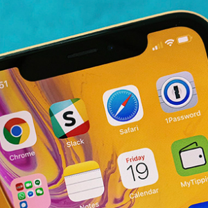 iPhone XR进水屏幕有水印怎么办_维修教程奉上
