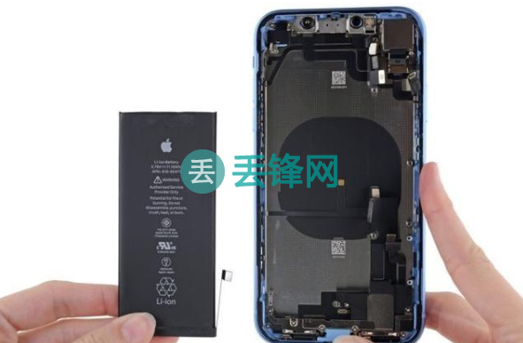 iPhone XR手机黑屏、不开机是怎么回事？