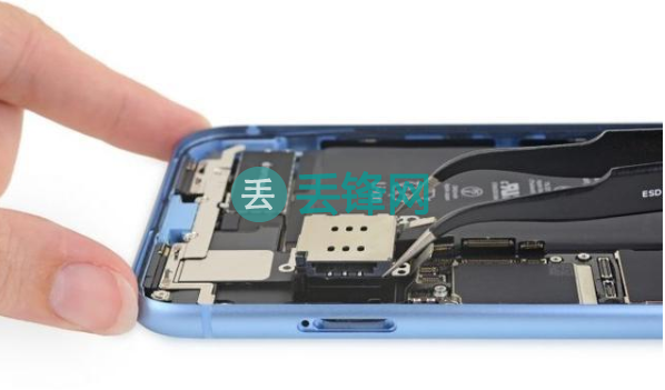iPhone XS Max手机进水怎么处理？