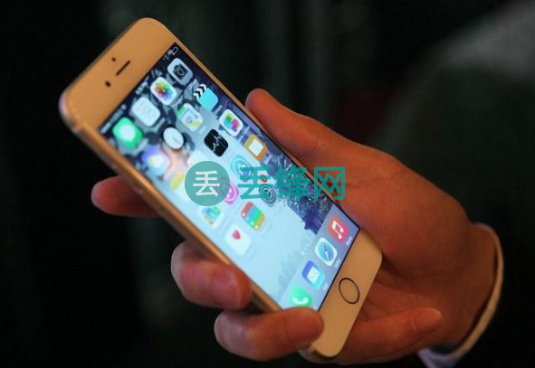 首先，苹果iPhone 7电池为什么会有使用损耗？