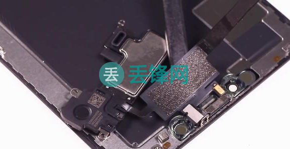 苹果iPhone XS Max手机屏幕维修方法