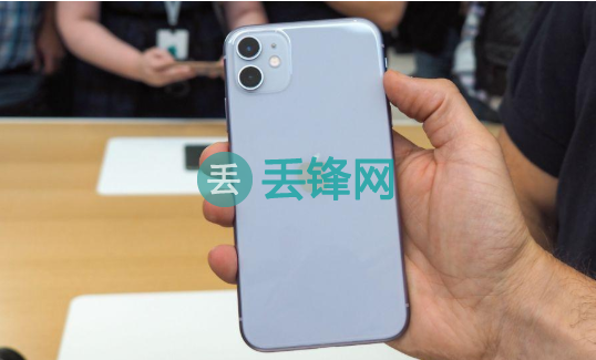 苹果iPhone 11关机充电会自动开机怎么回事？