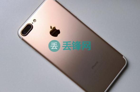 iPhone 7Plus手机无法开机主要有两种现象