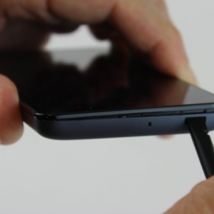 成都小米Redmi 2手机更换前置扬声器方法步骤分享