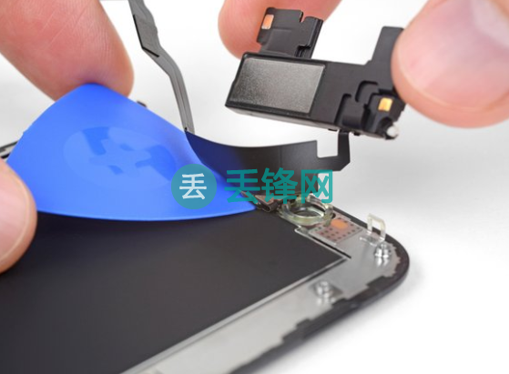 苹果iPhone X手机换扬声器维修教程 