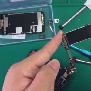 天津苹果iPhone 8手机进水处理方法以及故障维修教程
